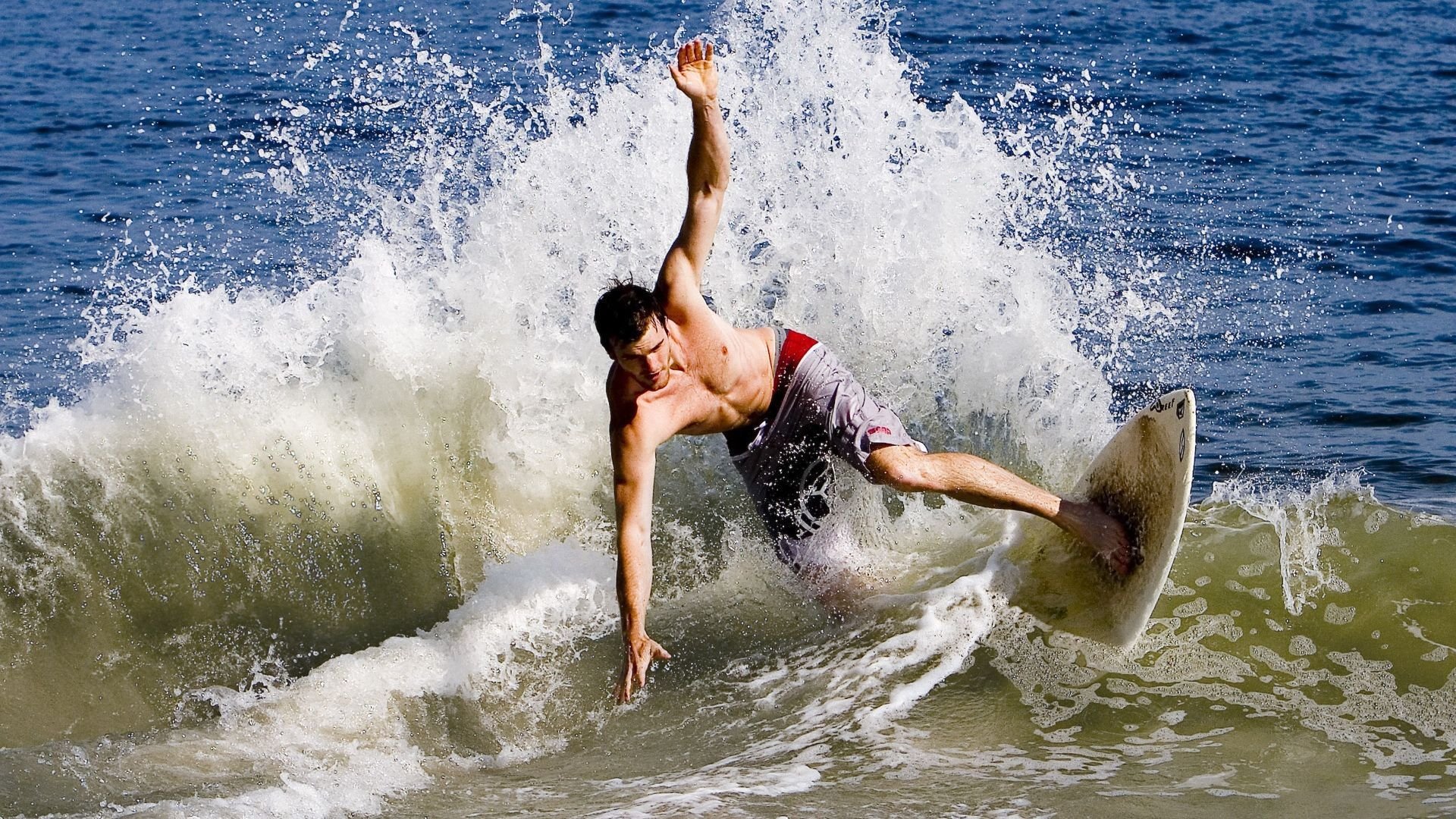 开云平台-奥斯马尔·奥尔韦拉男子3米跳板决赛精彩亮相，2021奥运男子三米跳板